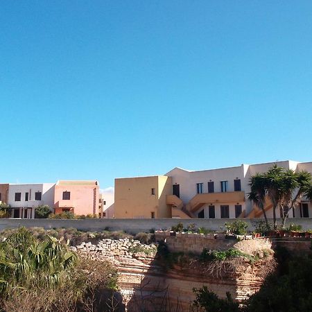Casa Vacanze Di Anna E Selene Favignana Exterior foto