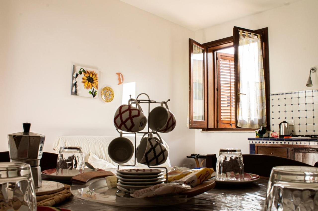 Casa Vacanze Di Anna E Selene Favignana Exterior foto
